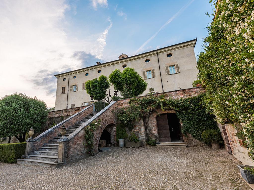 Bed and Breakfast Castello Di Coazzolo Neive Exterior foto