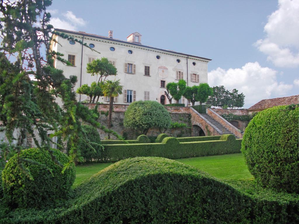 Bed and Breakfast Castello Di Coazzolo Neive Exterior foto