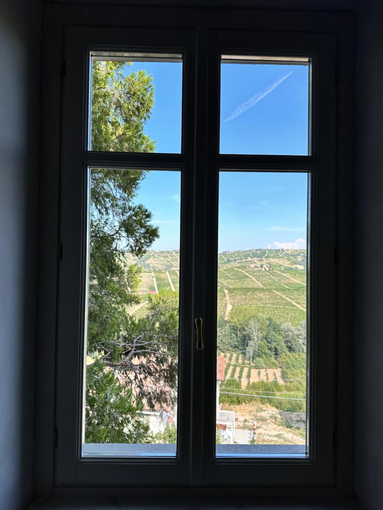 Bed and Breakfast Castello Di Coazzolo Neive Exterior foto
