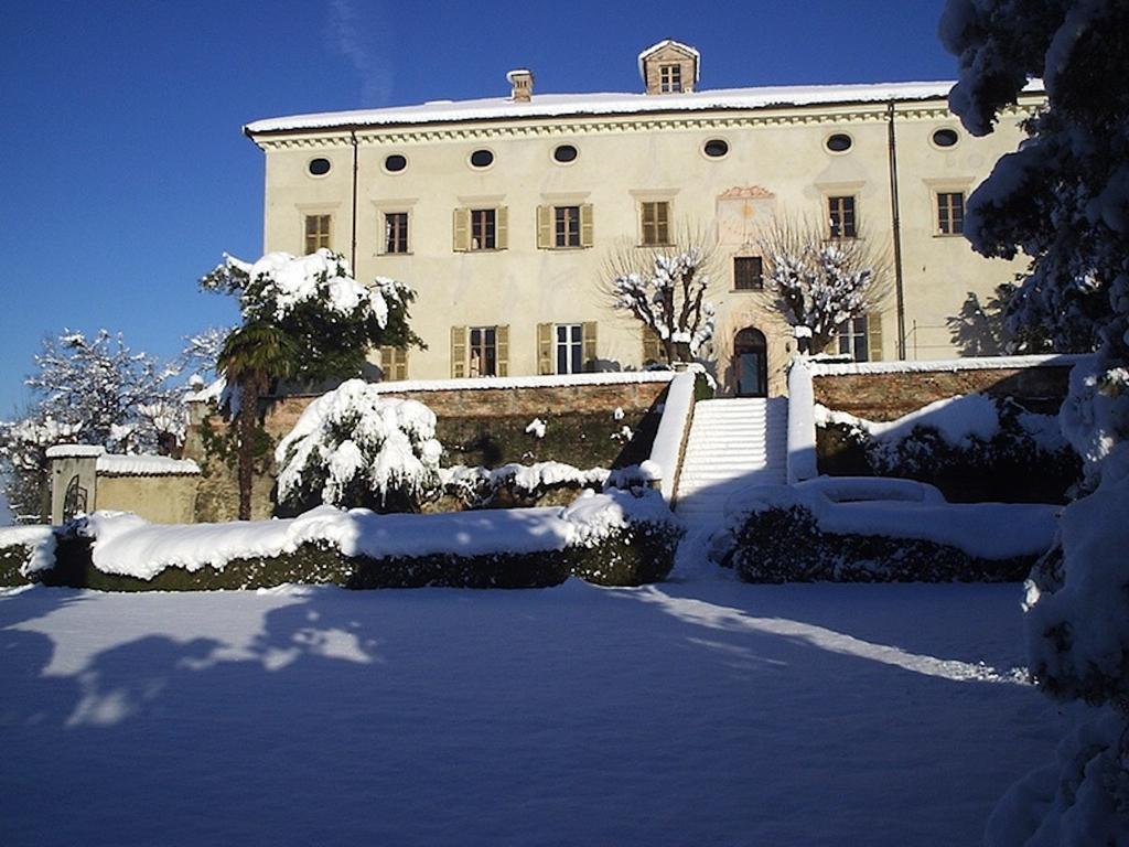 Bed and Breakfast Castello Di Coazzolo Neive Exterior foto